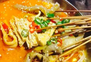 湖南长沙辣味酸菜汤串串香