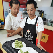 烘焙学员实操